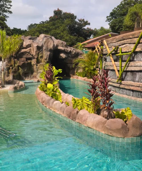 ACQUA BRAVOS - parque aquático